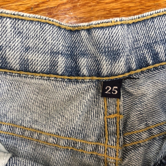 LF CarMar jean shorts size 25 - Picture 6 of 7